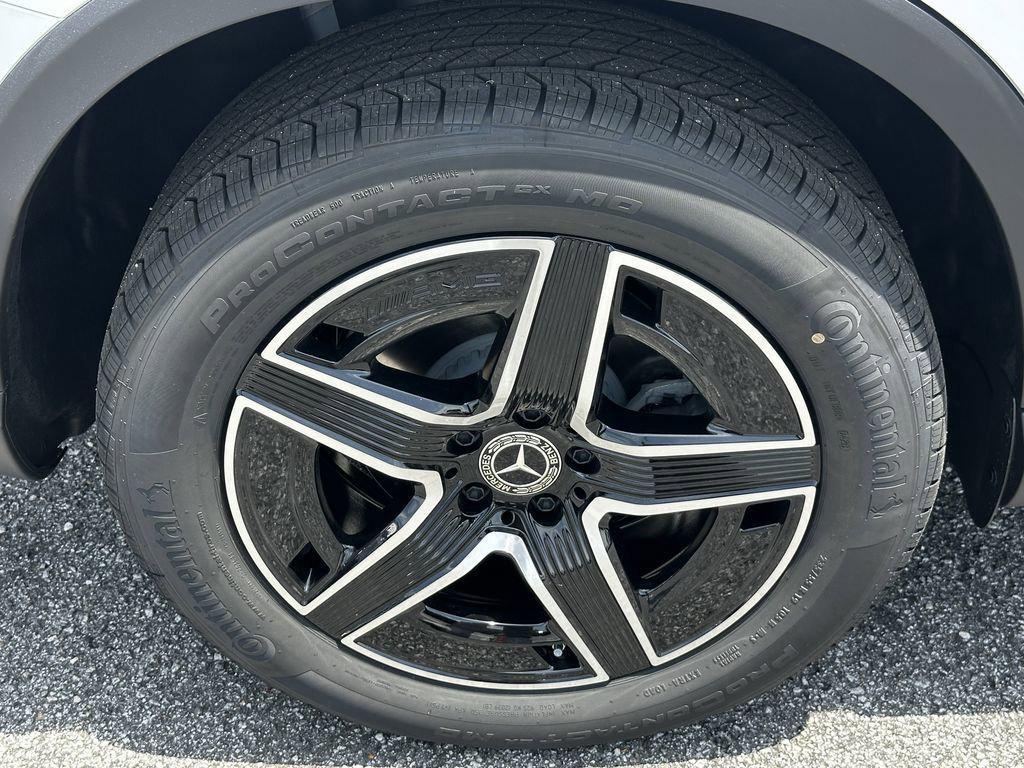 new 2026 Mercedes-Benz GLC 300 car, priced at $59,283