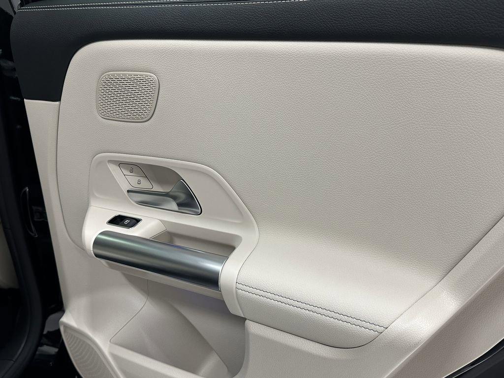 new 2026 Mercedes-Benz GLA 250 car, priced at $48,265