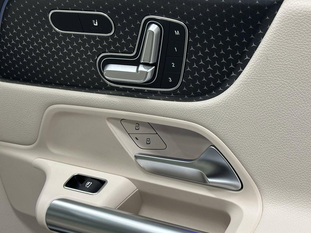 new 2026 Mercedes-Benz GLA 250 car, priced at $48,265