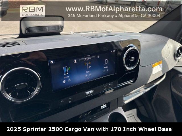 new 2025 Mercedes-Benz Sprinter 2500 car