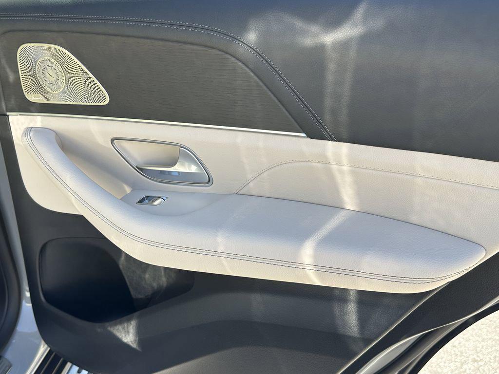 new 2026 Mercedes-Benz GLE 350 car, priced at $77,115