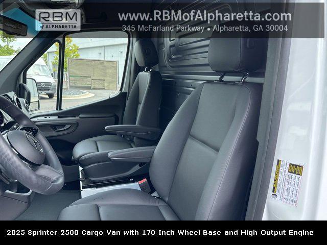 new 2025 Mercedes-Benz Sprinter 2500 car