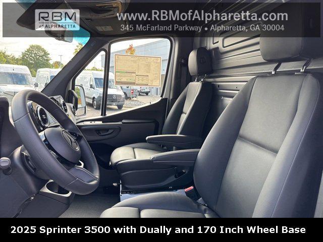 new 2025 Mercedes-Benz Sprinter 3500 car