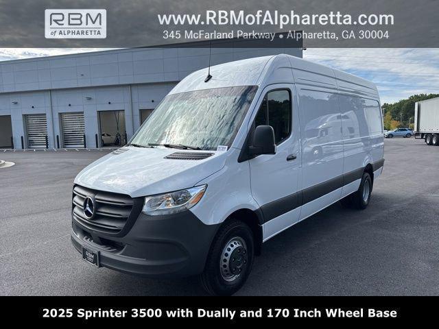new 2025 Mercedes-Benz Sprinter 3500 car