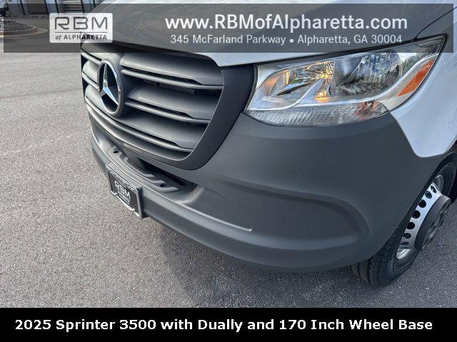 new 2025 Mercedes-Benz Sprinter 3500 car