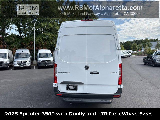 new 2025 Mercedes-Benz Sprinter 3500 car
