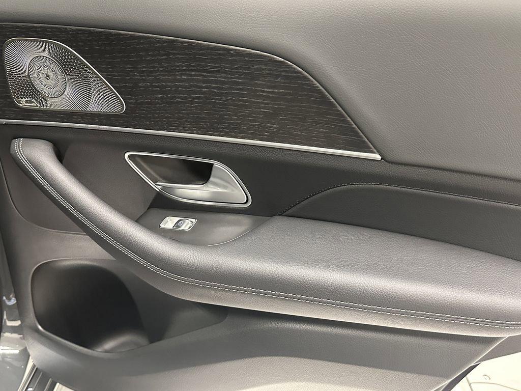 new 2026 Mercedes-Benz GLE 450 car, priced at $79,100