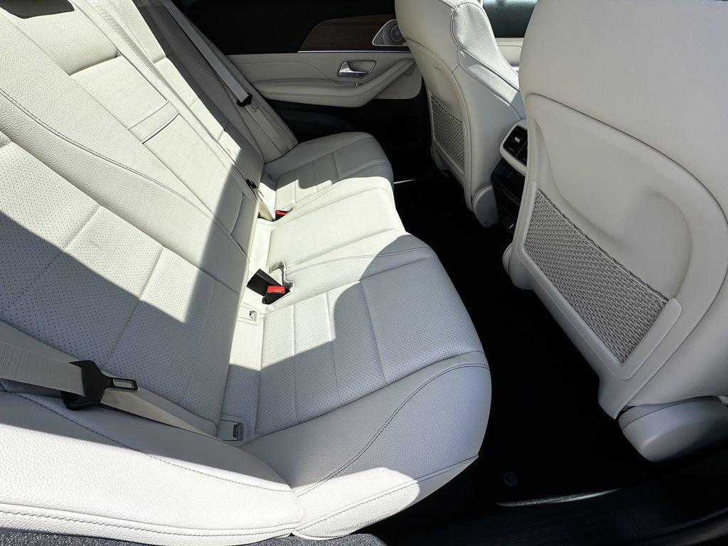 new 2026 Mercedes-Benz GLE 450 car, priced at $89,673