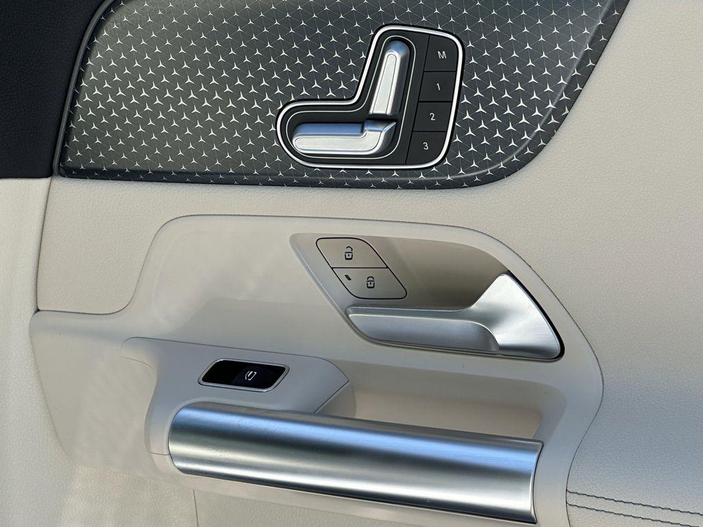 used 2025 Mercedes-Benz GLA 250 car, priced at $44,345