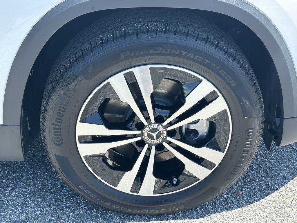 used 2025 Mercedes-Benz GLA 250 car, priced at $44,345