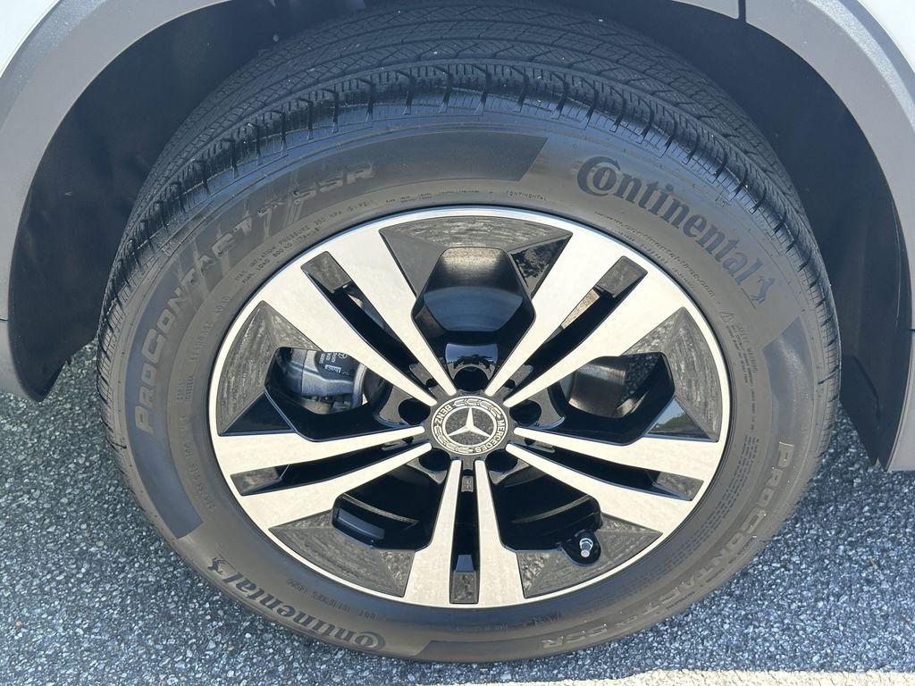 used 2025 Mercedes-Benz GLA 250 car, priced at $44,345