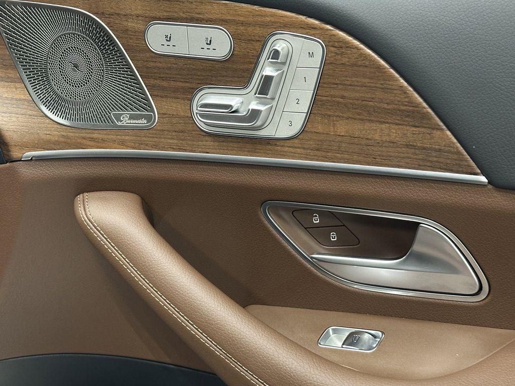 used 2025 Mercedes-Benz GLS 450 car, priced at $87,999