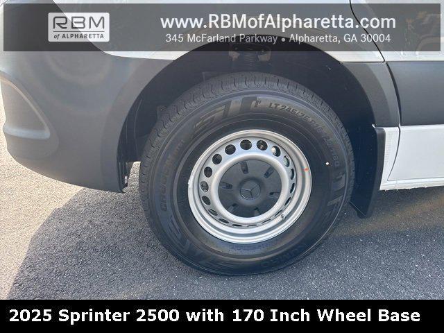 new 2025 Mercedes-Benz Sprinter 2500 car