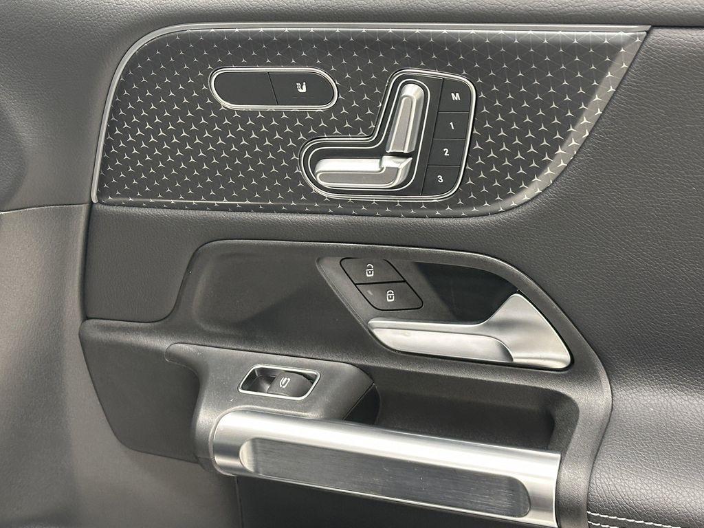 used 2025 Mercedes-Benz GLB 250 car, priced at $38,924