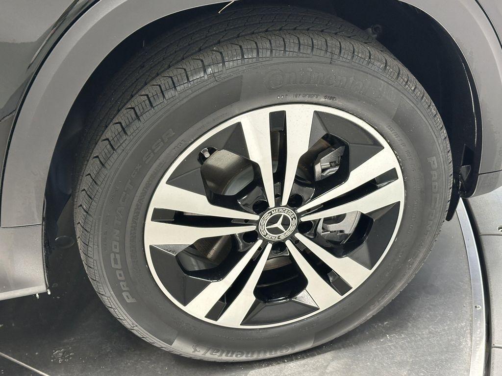 used 2025 Mercedes-Benz GLB 250 car, priced at $38,924