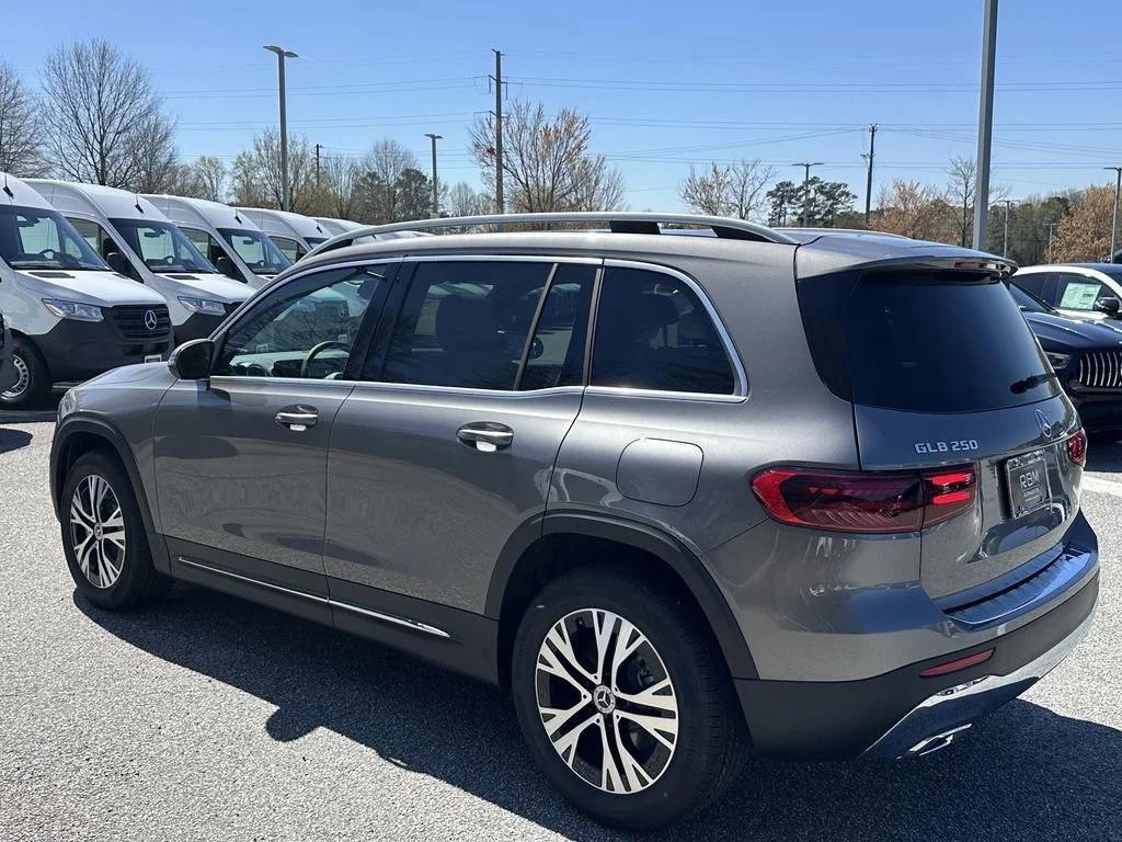 new 2026 Mercedes-Benz GLB 250 car, priced at $49,340