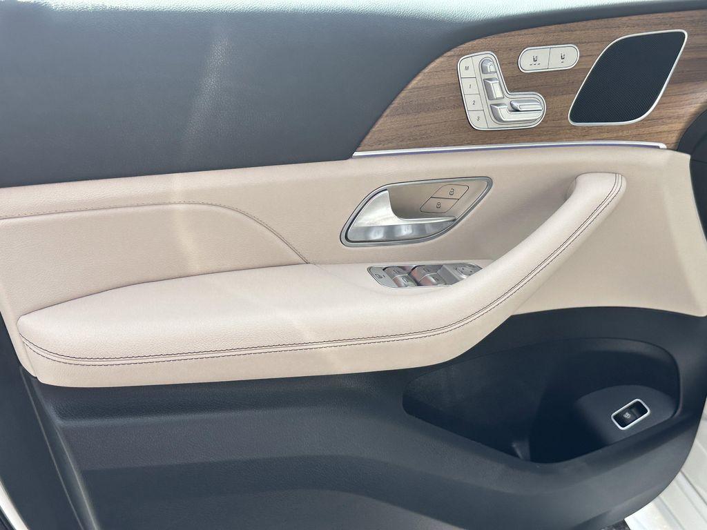 used 2025 Mercedes-Benz GLE 350 car, priced at $63,876