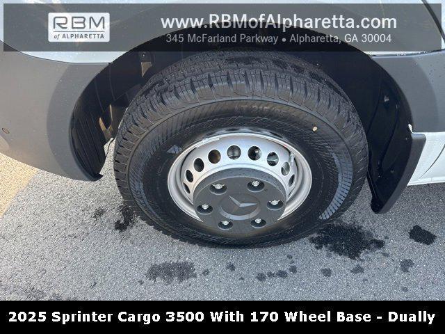 new 2025 Mercedes-Benz Sprinter 3500 car