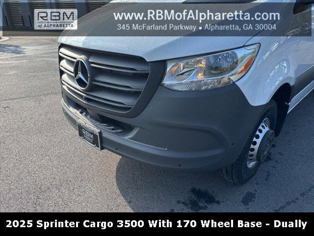 new 2025 Mercedes-Benz Sprinter 3500 car