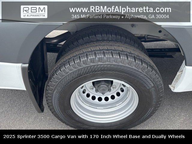 new 2025 Mercedes-Benz Sprinter 3500 car