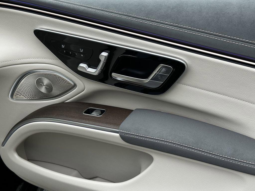 new 2026 Mercedes-Benz EQS 450 car, priced at $112,618