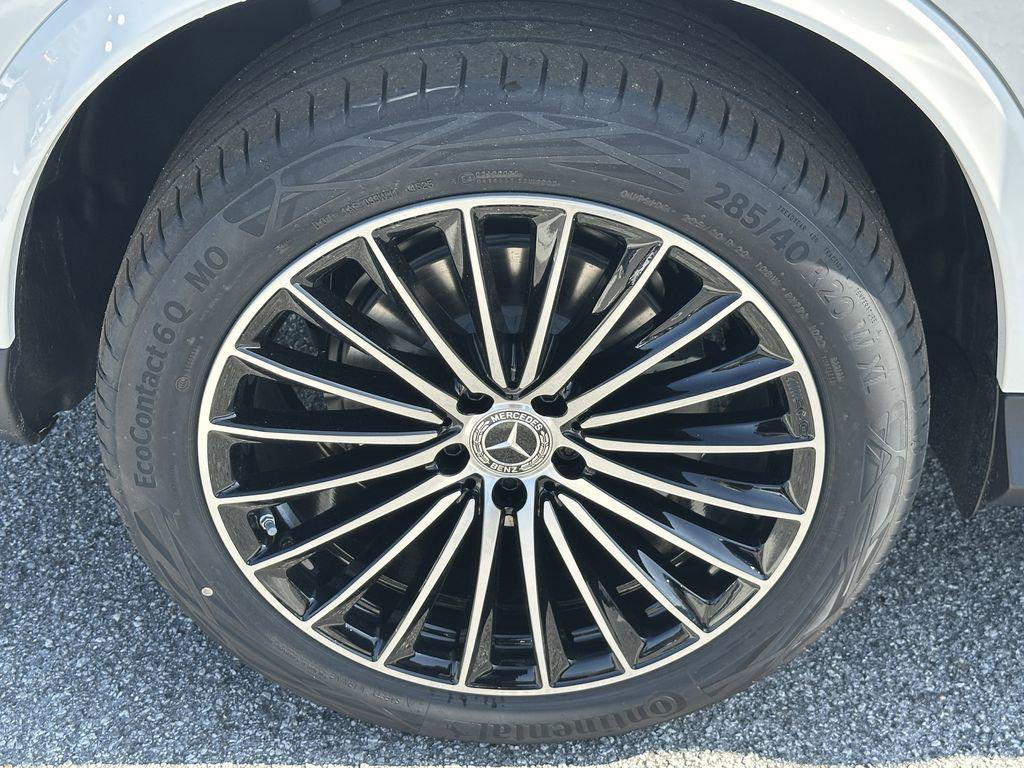 new 2026 Mercedes-Benz GLC 300 car, priced at $64,685