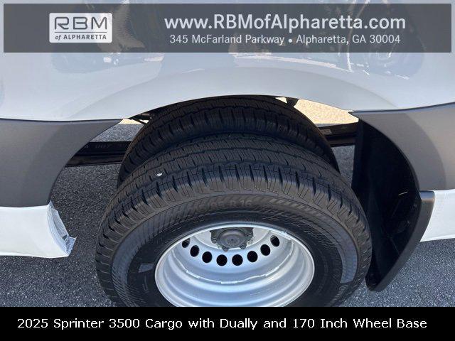 new 2025 Mercedes-Benz Sprinter 3500 car