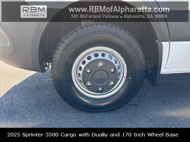 new 2025 Mercedes-Benz Sprinter 3500 car