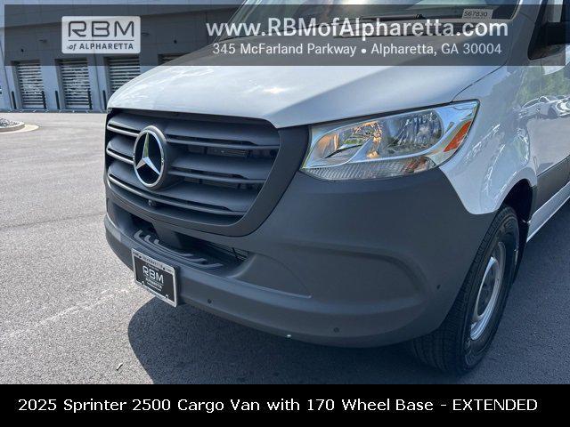 new 2025 Mercedes-Benz Sprinter 2500 car