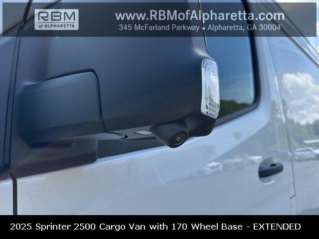 new 2025 Mercedes-Benz Sprinter 2500 car