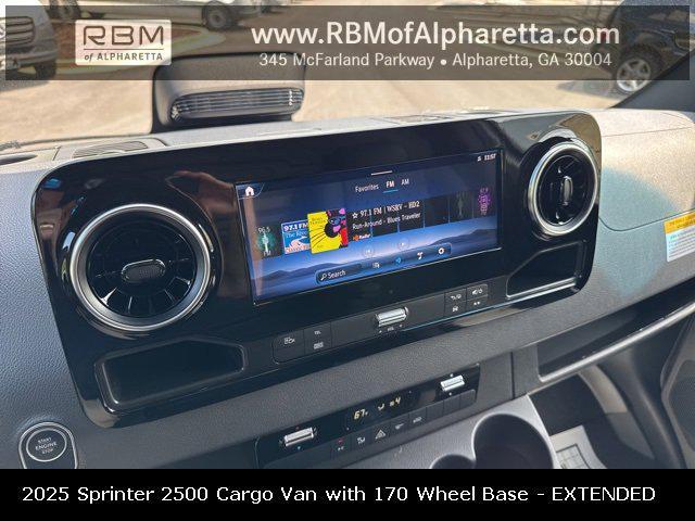 new 2025 Mercedes-Benz Sprinter 2500 car