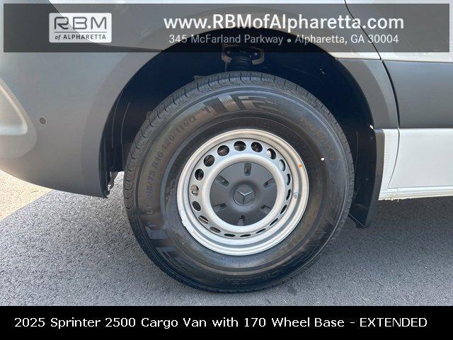 new 2025 Mercedes-Benz Sprinter 2500 car