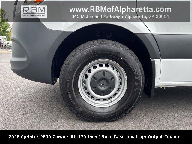 new 2025 Mercedes-Benz Sprinter 2500 car