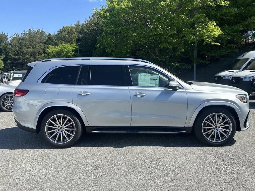new 2026 Mercedes-Benz GLS 450 car, priced at $105,265
