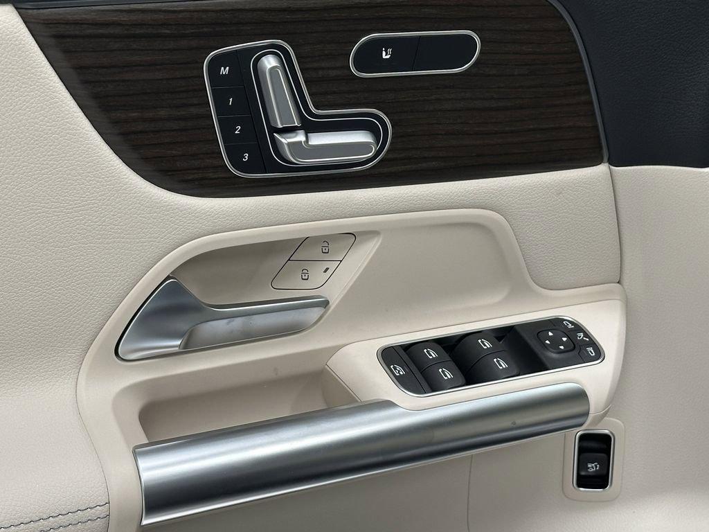 new 2026 Mercedes-Benz GLA 250 car, priced at $48,395