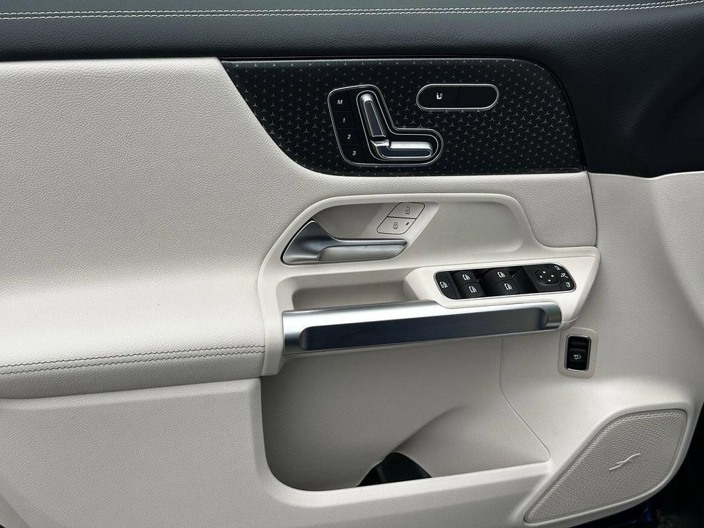 new 2026 Mercedes-Benz GLB 250 car, priced at $51,838