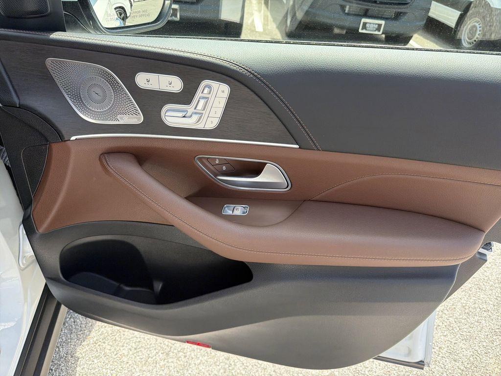used 2024 Mercedes-Benz GLE 350 car, priced at $55,595