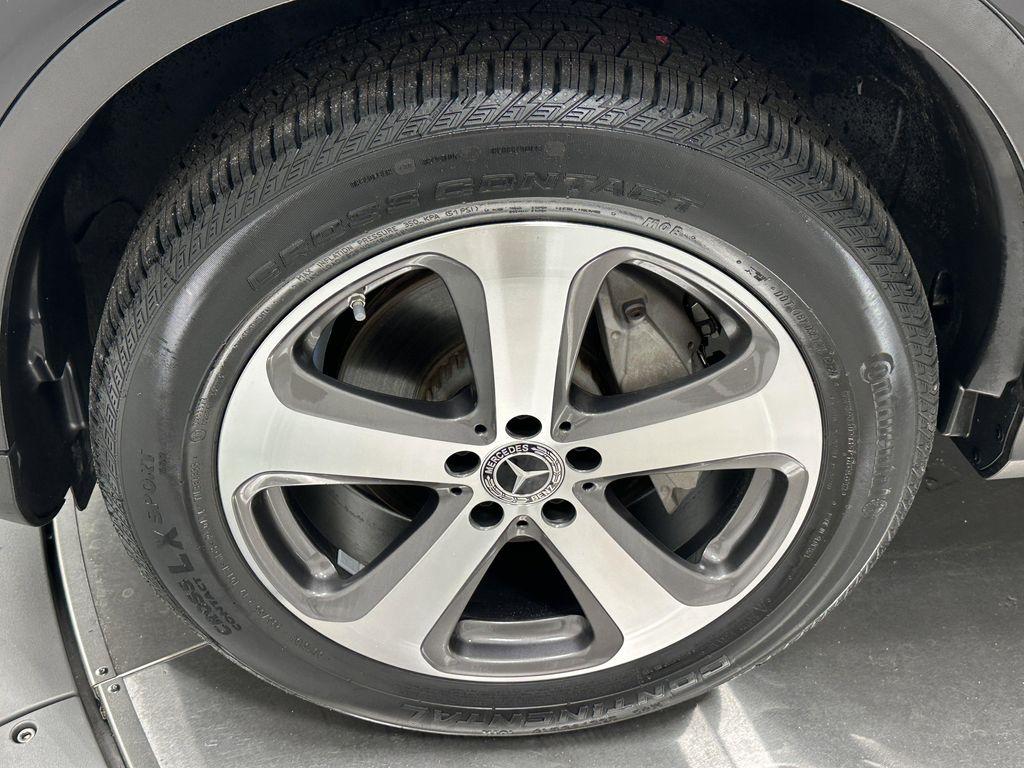 used 2022 Mercedes-Benz GLC 300 car, priced at $35,922