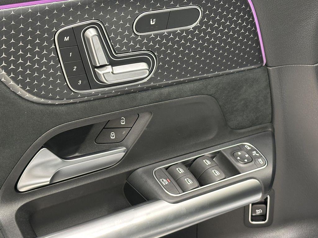 used 2025 Mercedes-Benz GLA 250 car, priced at $42,999