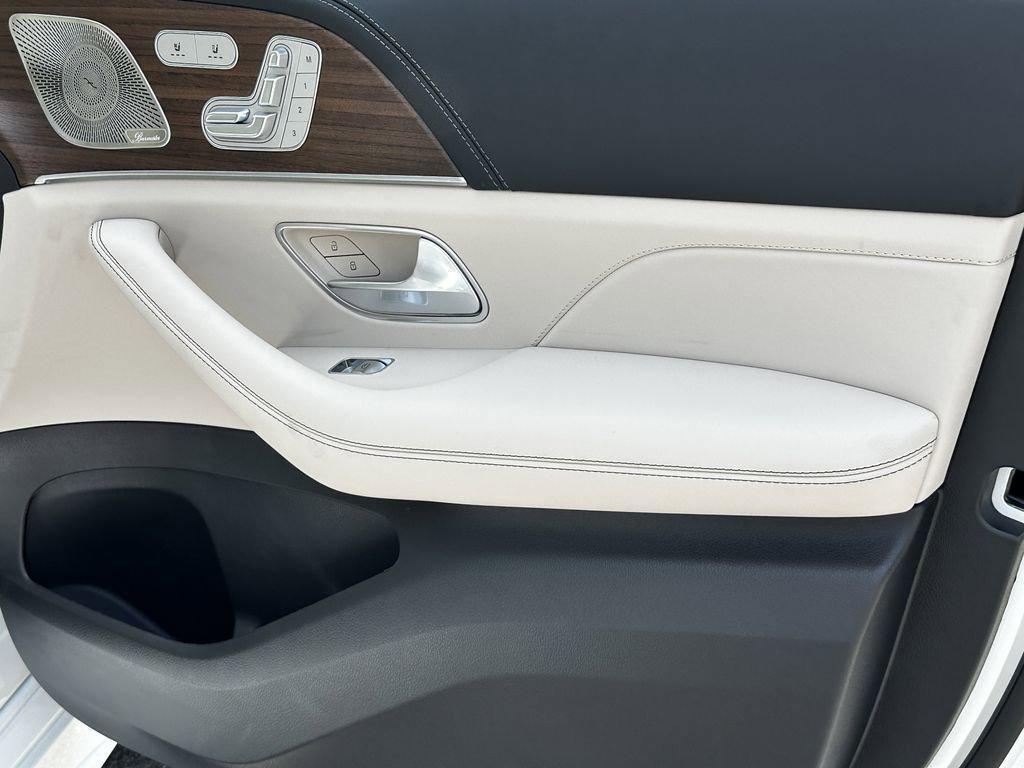 new 2026 Mercedes-Benz AMG GLE 53 car, priced at $110,098