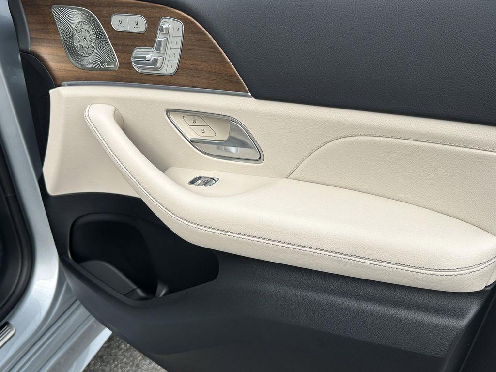 used 2025 Mercedes-Benz GLE 350 car, priced at $63,926