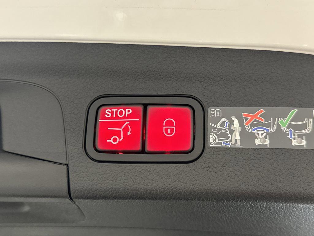 new 2026 Mercedes-Benz GLE 450 car, priced at $84,235