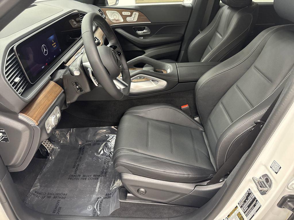 new 2026 Mercedes-Benz GLE 450 car, priced at $84,235