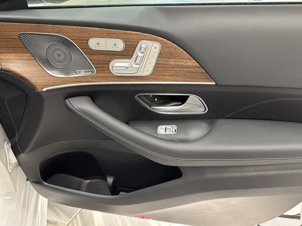 new 2026 Mercedes-Benz GLE 450 car, priced at $84,235