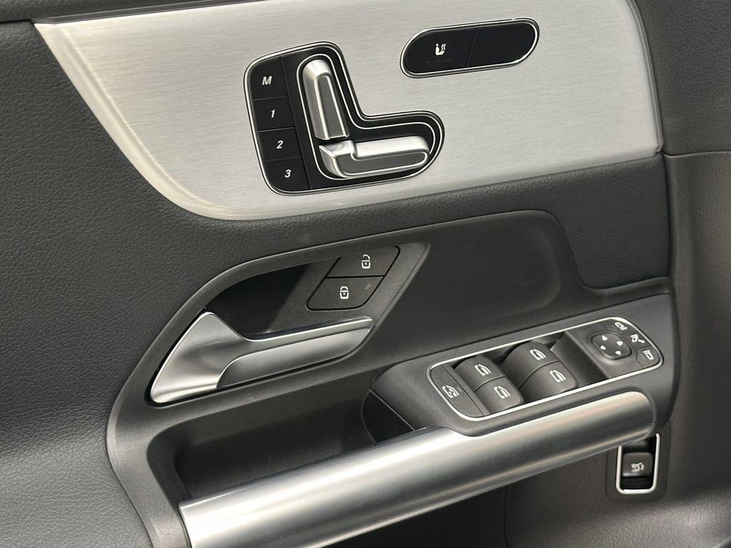 new 2026 Mercedes-Benz GLA 250 car, priced at $47,990