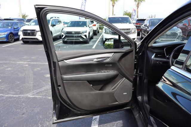 used 2017 Cadillac XT5 car, priced at $14,495