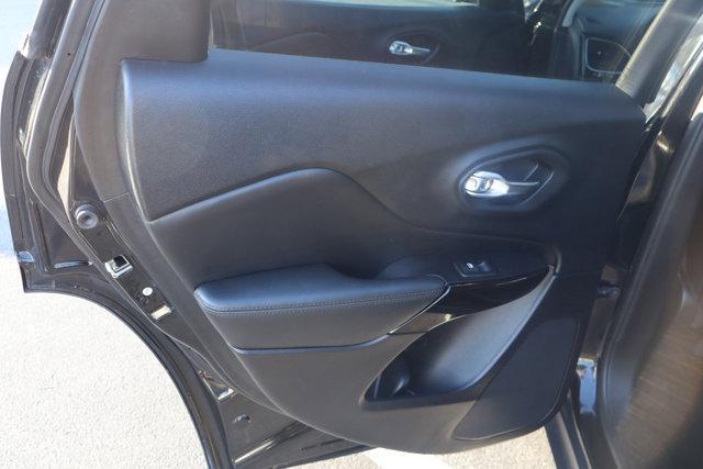 used 2021 Jeep Cherokee car, priced at $15,995