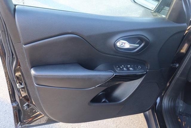 used 2021 Jeep Cherokee car, priced at $15,995