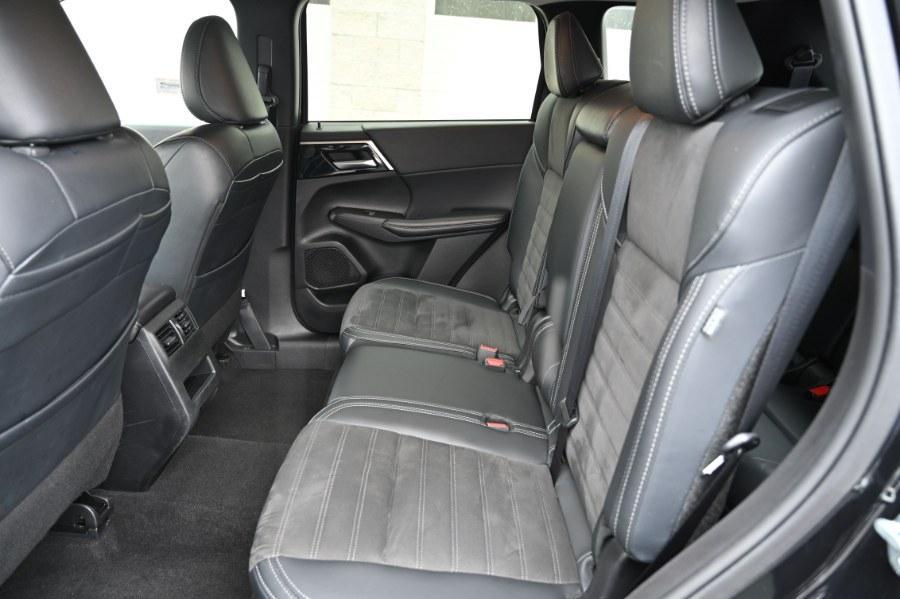 used 2024 Mitsubishi Outlander car, priced at $22,995