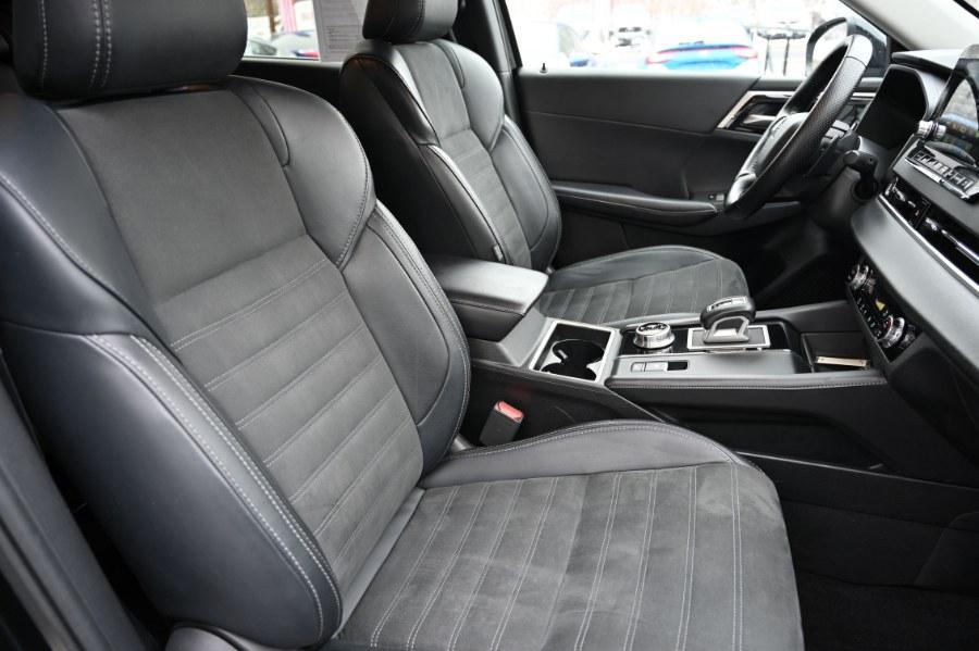 used 2024 Mitsubishi Outlander car, priced at $22,995